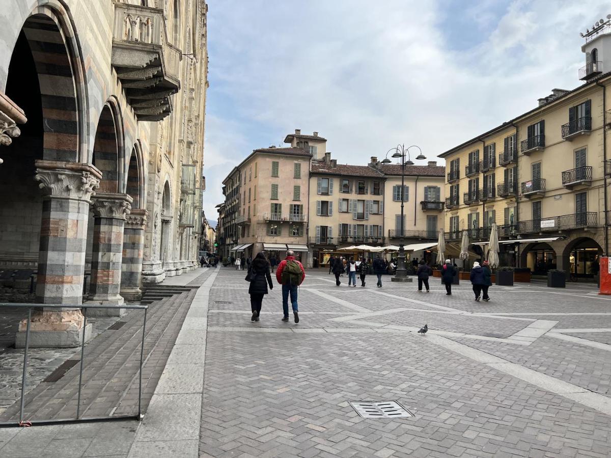 Appartamento Nel Centro Di コモ エクステリア 写真